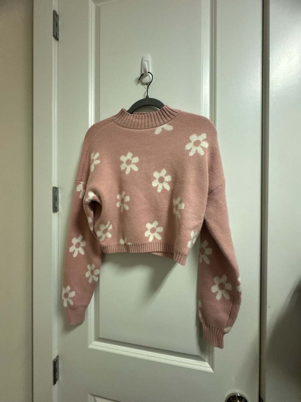 Hollister Floral Mock Neck Crop Sweater Size S Pink White